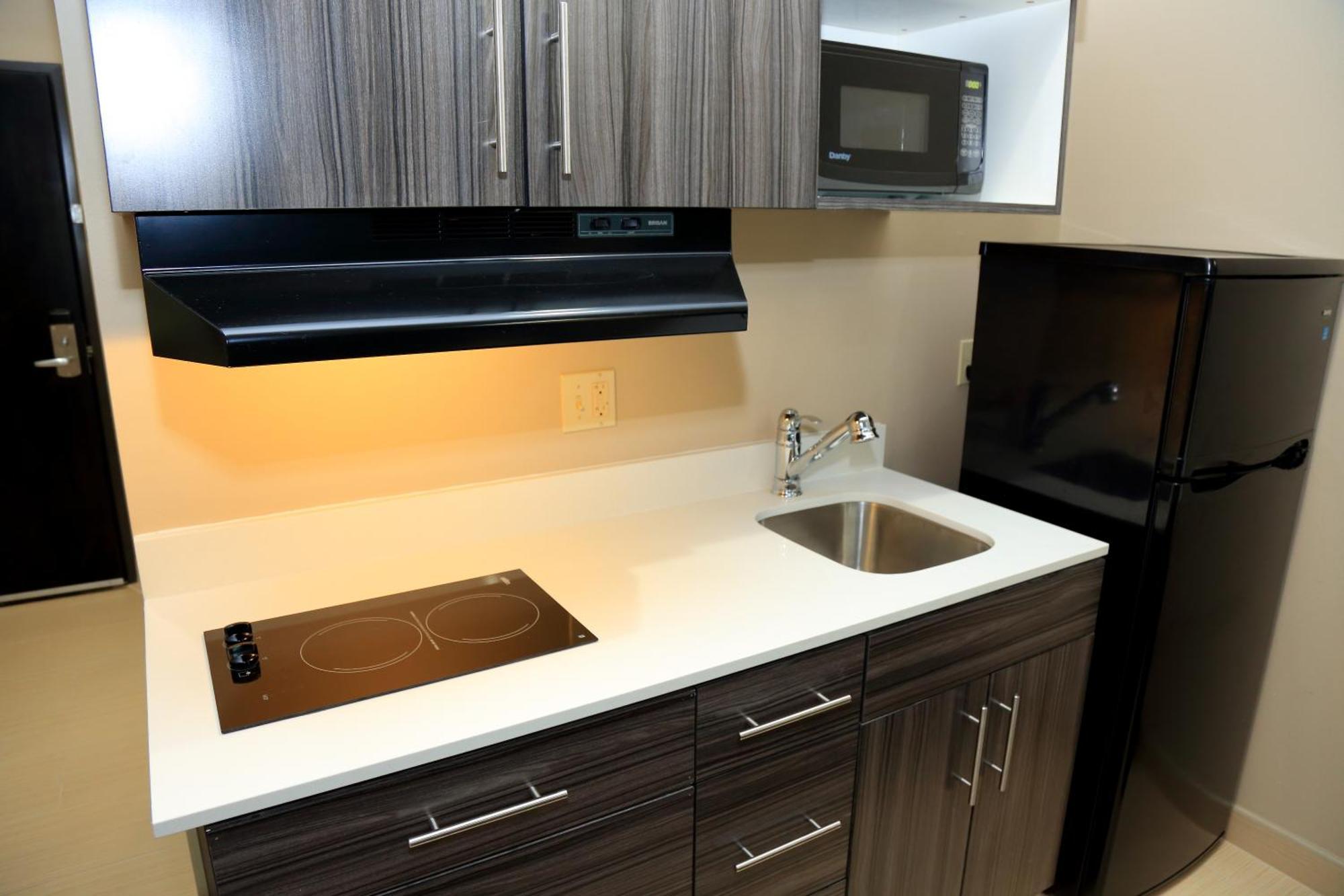 Americas Best Value Inn & Suites-Prairieville Εξωτερικό φωτογραφία