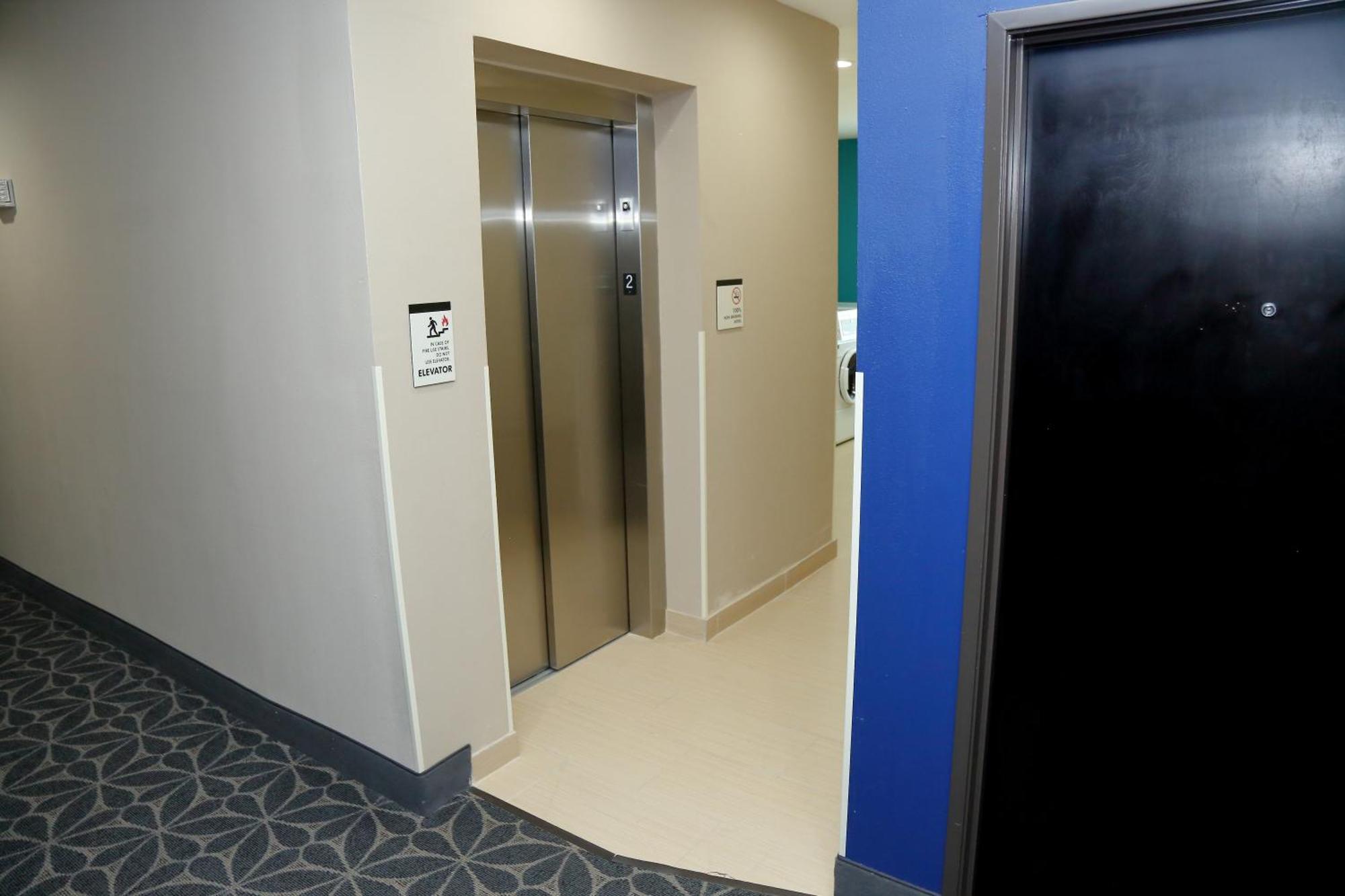 Americas Best Value Inn & Suites-Prairieville Εξωτερικό φωτογραφία
