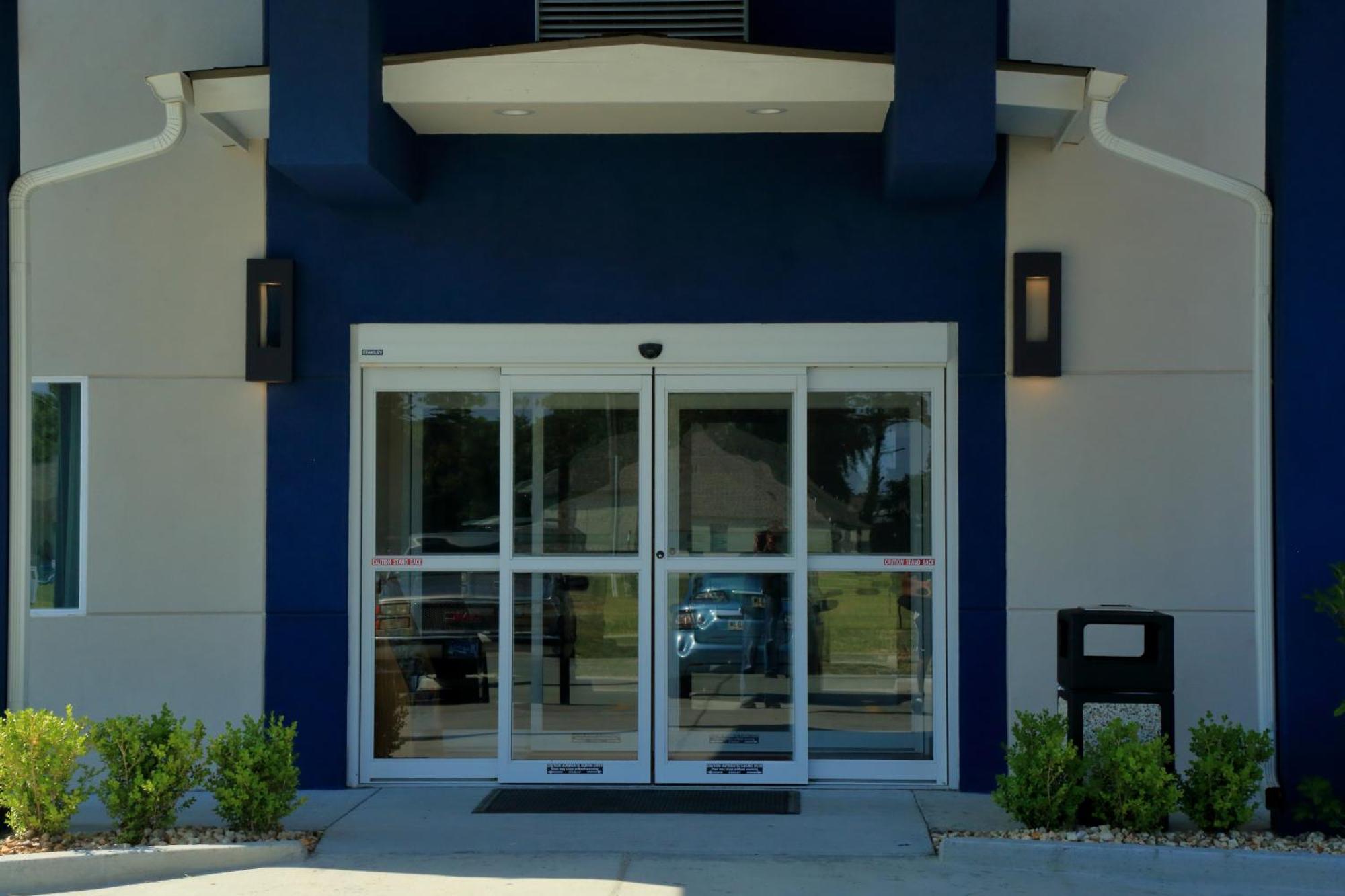 Americas Best Value Inn & Suites-Prairieville Εξωτερικό φωτογραφία
